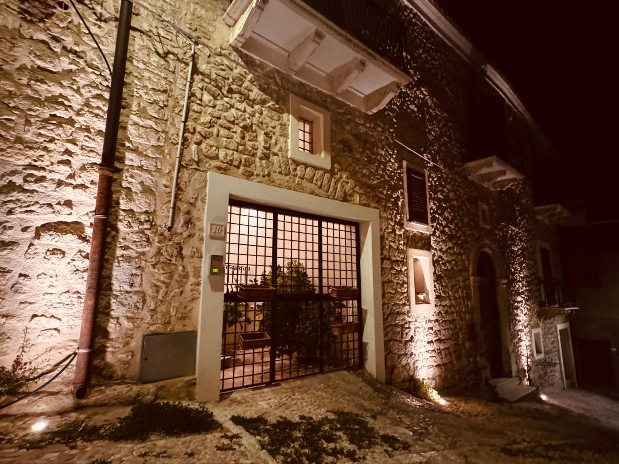 Le Camere Dell'Emiro Castronuovo di Sicilia Exterior photo
